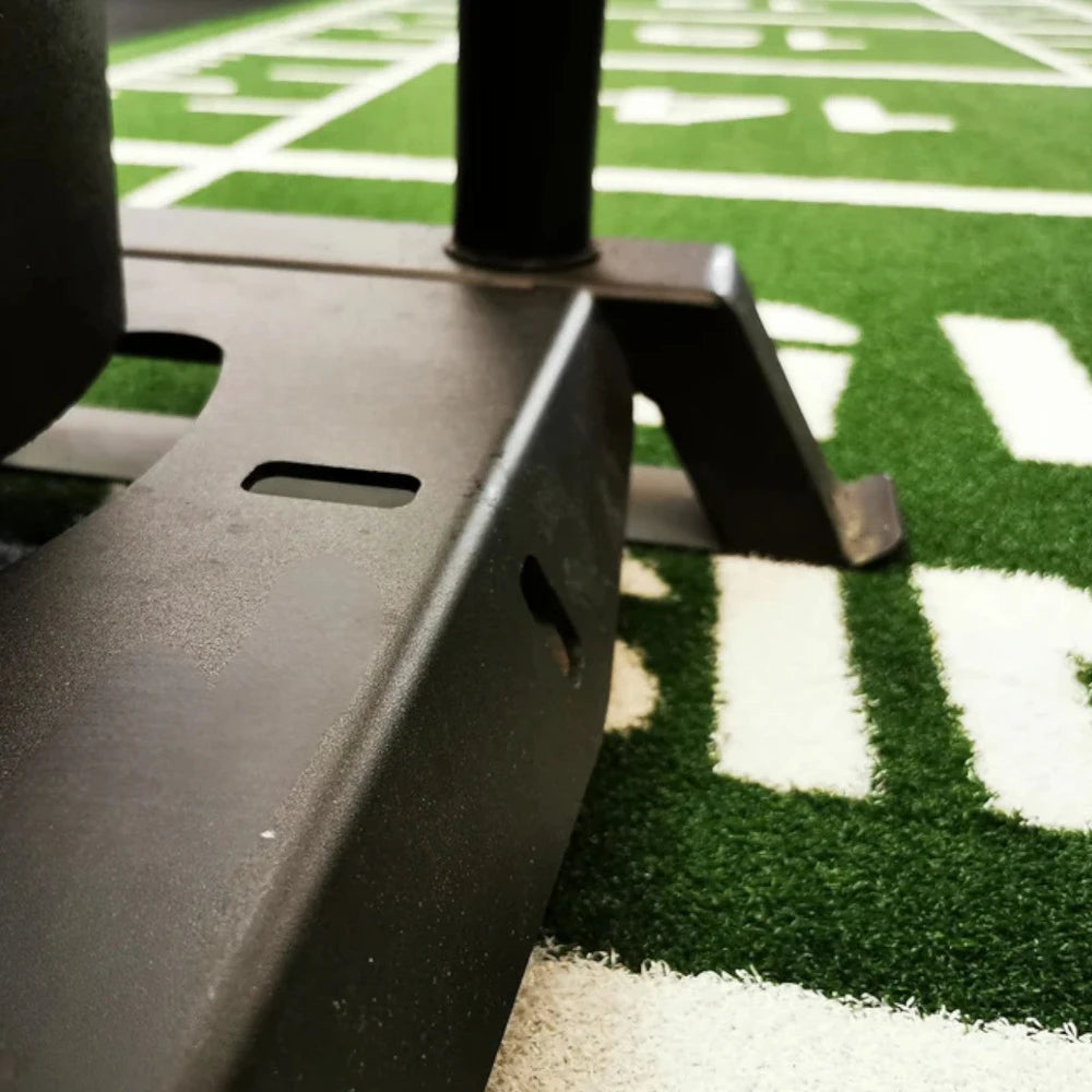 Sledge mat with visible line markings