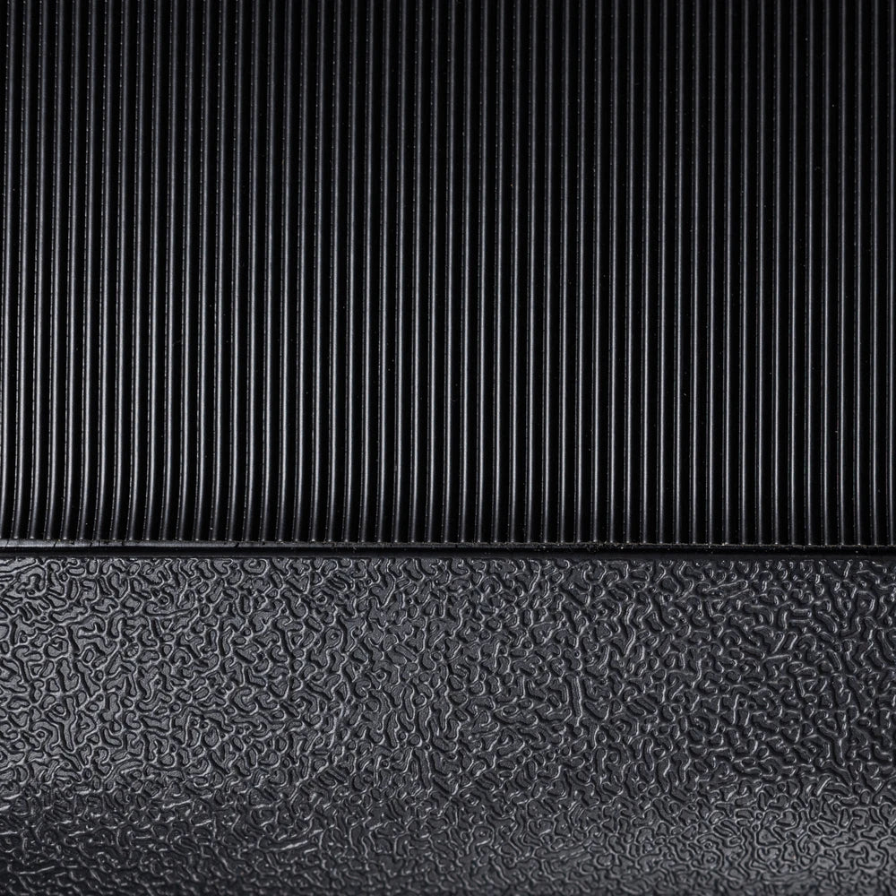 Textured non slip surface of an aerobic stepper