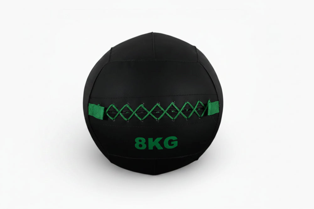 Black wall ball with and '8KG' marking on a white background